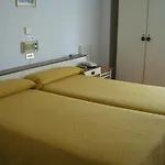 Otel Puente De Santos *
