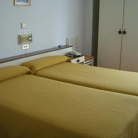 Hotel Puente De Santos *