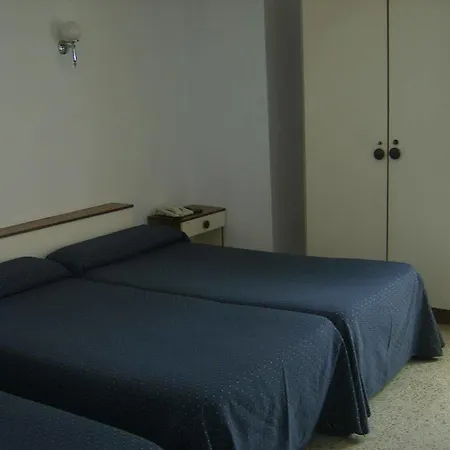 Hotel Puente De Santos *