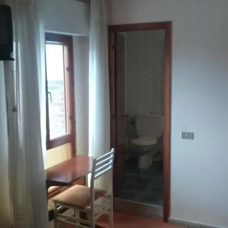 Hotel Puente De Santos *